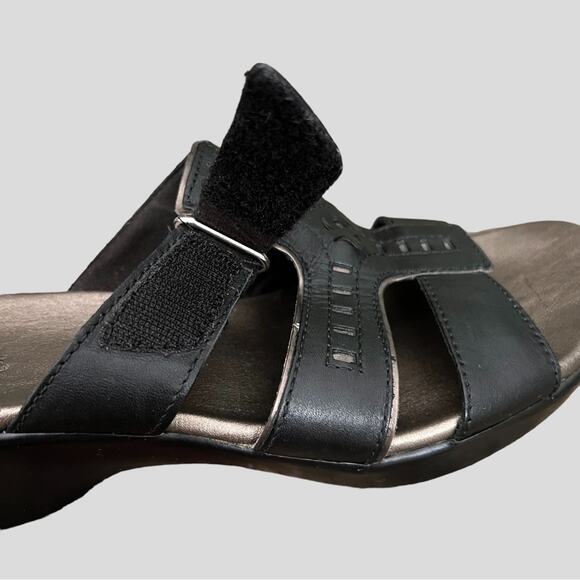 Clarks Bendables Ella Celtic Sandals 8.5 M Black Leather Slides 60481 Comfort - Picture 7 of 12